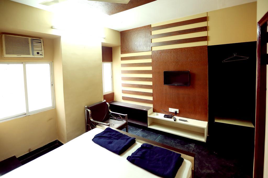 Central Guest House Calcutta Buitenkant foto