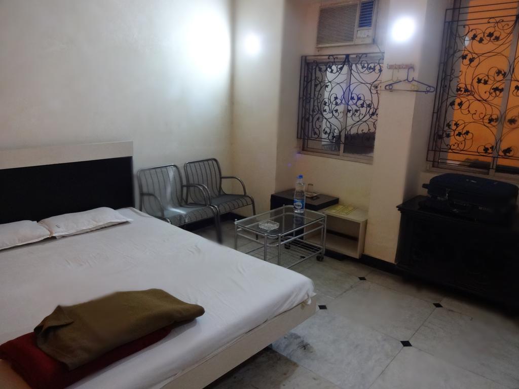 Central Guest House Calcutta Buitenkant foto